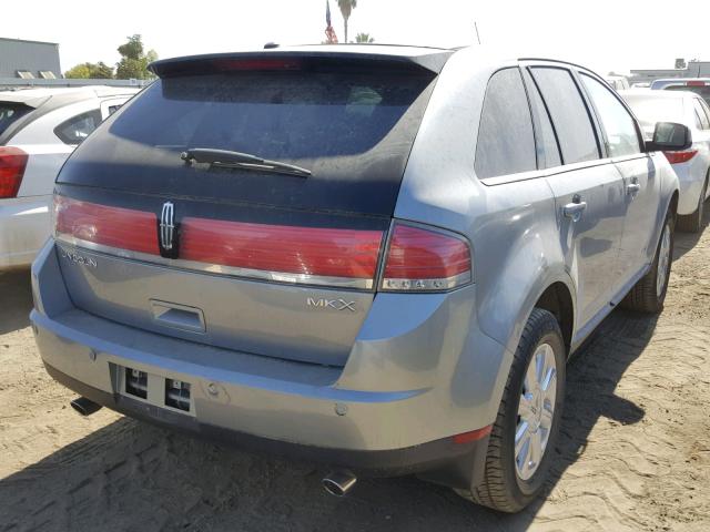 2LMDU68C17BJ20681 - 2007 LINCOLN MKX SILVER photo 4