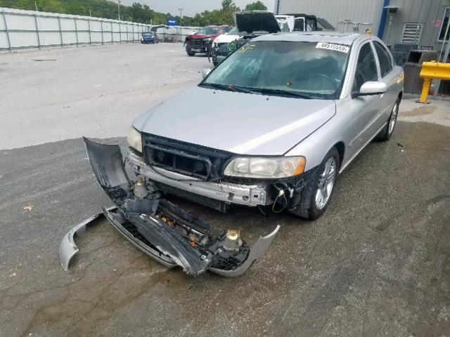 YV1RS592052468982 - 2005 VOLVO S60 2.5T SILVER photo 2