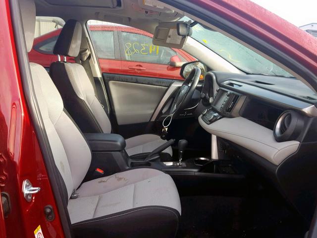 JTMRJREV7JD237415 - 2018 TOYOTA RAV4 HV LE RED photo 5