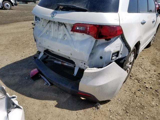 5J8TB2H2XAA003560 - 2010 ACURA RDX WHITE photo 9