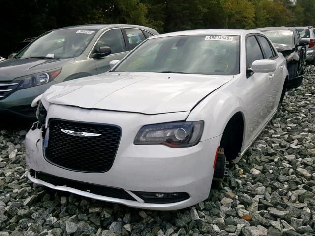 2C3CCAGGXKH586139 - 2019 CHRYSLER 300 S WHITE photo 2