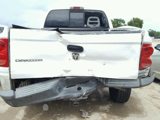 1D7HE28K96S697970 - 2006 DODGE DAKOTA QUA WHITE photo 9