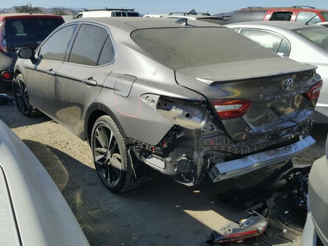 4T1B61HK3JU046348 - 2018 TOYOTA CAMRY XSE CHARCOAL photo 3