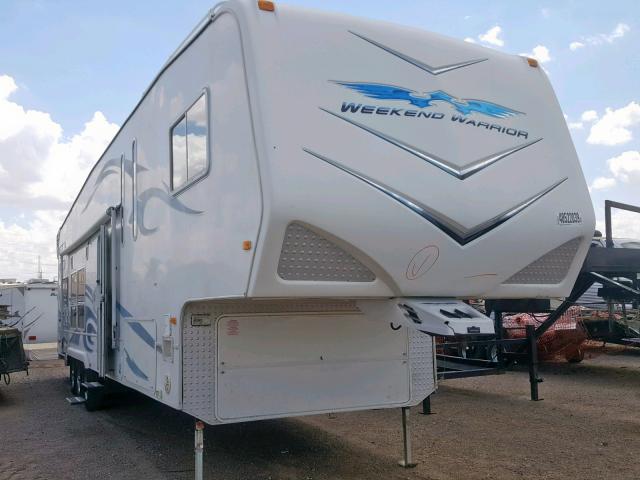 5HRSS37378C021427 - 2008 WKED TOY HAULER WHITE photo 1