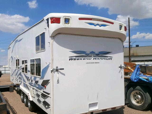 5HRSS37378C021427 - 2008 WKED TOY HAULER WHITE photo 3