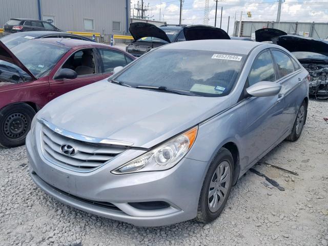 5NPEB4AC5CH338033 - 2012 HYUNDAI SONATA GLS SILVER photo 2