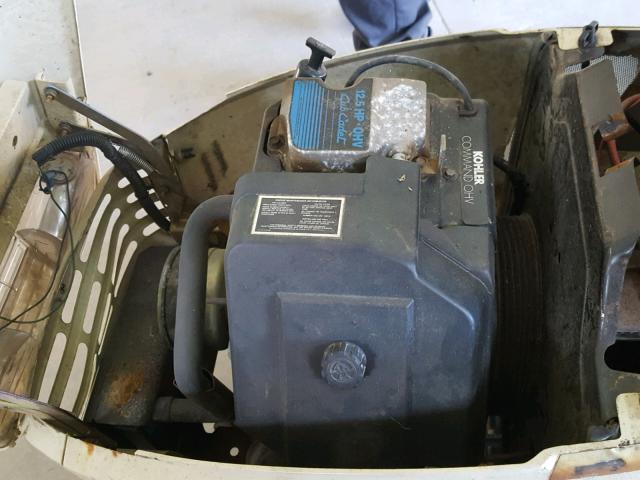 N0V1N48522988 - 2005 CUB LAWN MOWER TWO TONE photo 7