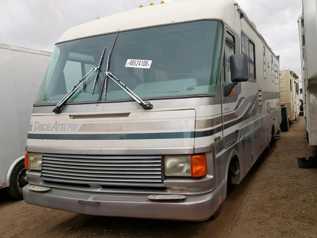 1GBKP37NXR3307375 - 1994 PACE MOTORHOME TWO TONE photo 2