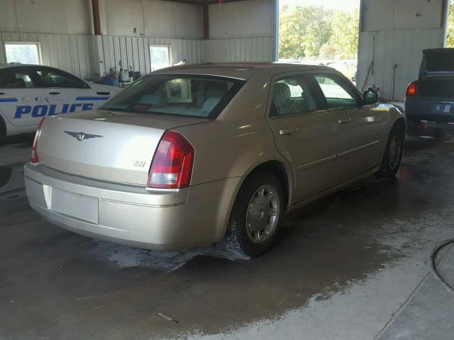 2C3KA53G76H194224 - 2006 CHRYSLER 300 TOURIN BEIGE photo 4