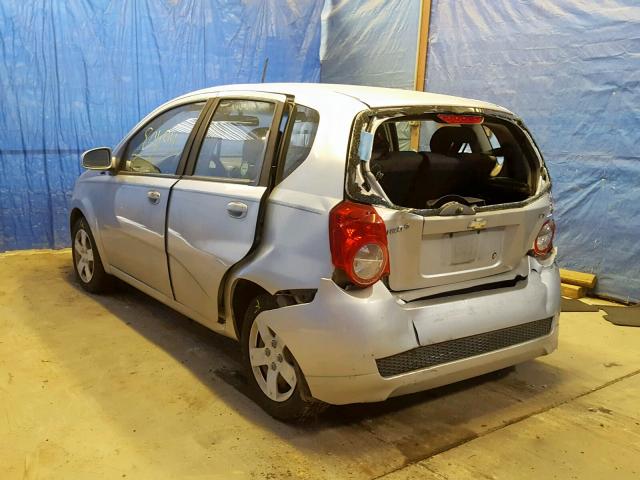 KL1TD66E39B640753 - 2009 CHEVROLET AVEO LS SILVER photo 3