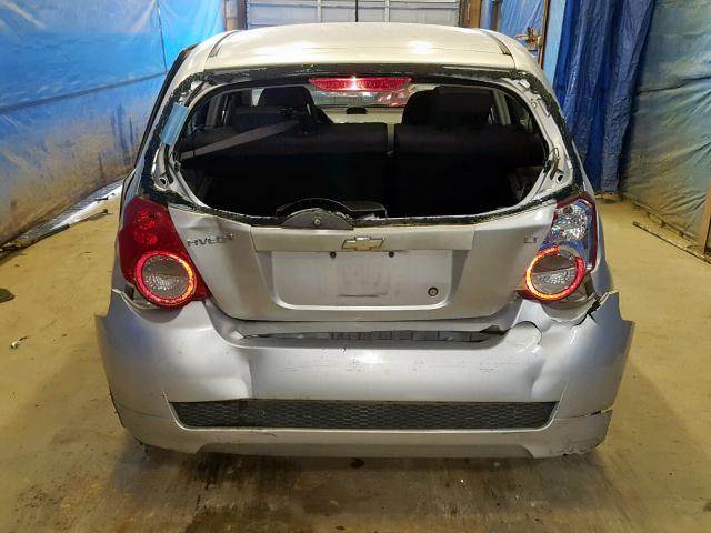 KL1TD66E39B640753 - 2009 CHEVROLET AVEO LS SILVER photo 9