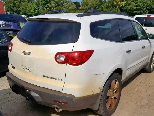 1GNLVHEDXAS133628 - 2010 CHEVROLET TRAVERSE L WHITE photo 4