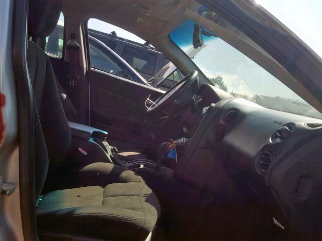 2G2WP552761186862 - 2006 PONTIAC GRAND PRIX SILVER photo 5