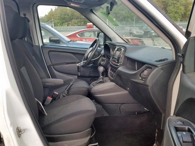 ZFBERFAB7H6D57298 - 2017 RAM PROMASTER 白色 照片 5