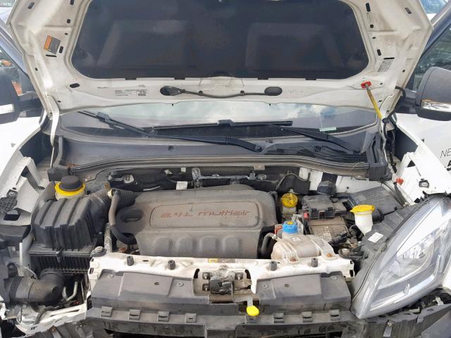 ZFBERFAB7H6D57298 - 2017 RAM PROMASTER 白色 照片 7