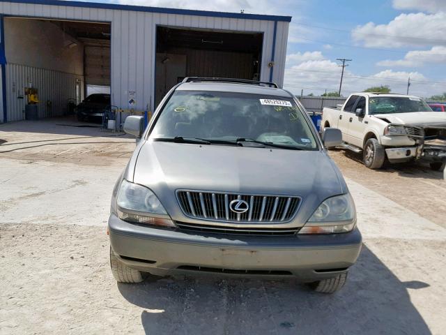 JTJGF10UX10116052 - 2001 LEXUS RX 300 GRAY photo 9