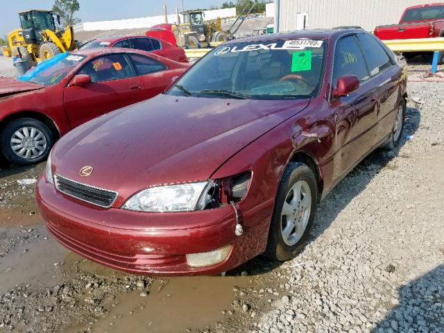 JT8BF28G7X0213816 - 1999 LEXUS ES 300 RED photo 2