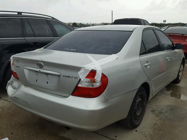 4T1BE32K33U751340 - 2003 TOYOTA CAMRY LE ვერცხლისფერი ფოტო 4
