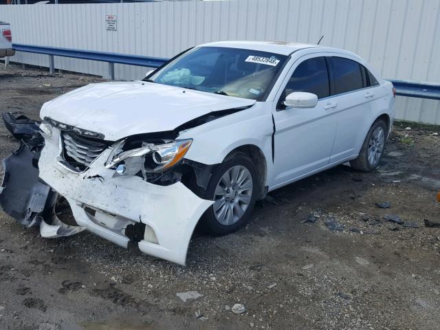 1C3CCBAB6CN319902 - 2012 CHRYSLER 200 LX WHITE photo 2