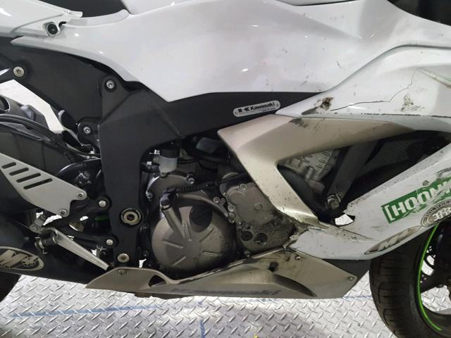 JKBZXJE11HA025754 - 2017 KAWASAKI ZX636 E WHITE photo 7