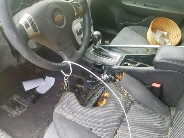 1G1ZC5E14BF228296 - 2011 CHEVROLET MALIBU 1LT SILVER photo 9