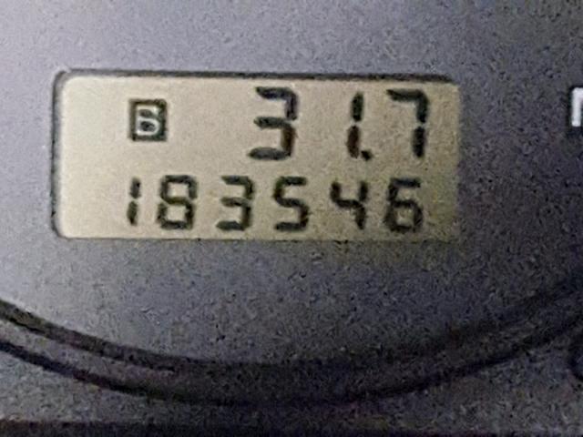 JF1SF65672H717075 - 2002 SUBARU FORESTER S SILVER photo 8