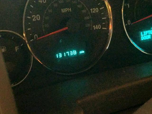 1J8HG48KX6C173908 - 2006 JEEP COMMANDER 绿色 照片 8