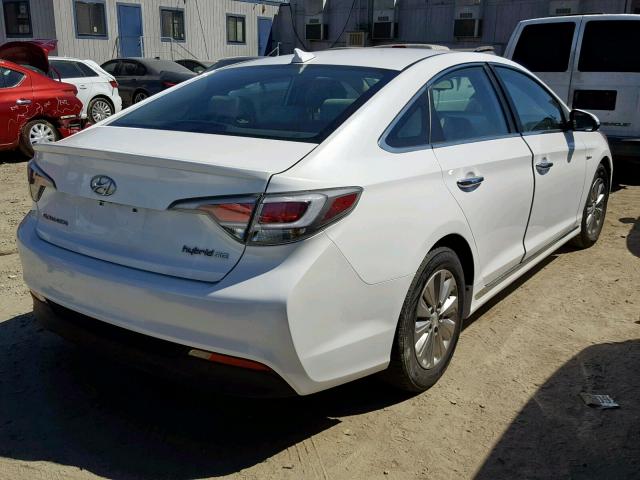 KMHE24L39HA068926 - 2017 HYUNDAI SONATA HYB WHITE photo 4