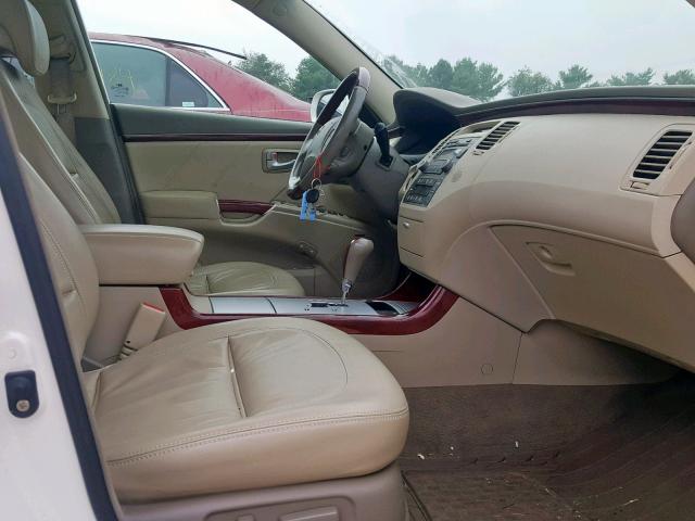 KMHFC46F38A304574 - 2008 HYUNDAI AZERA SE WHITE photo 5