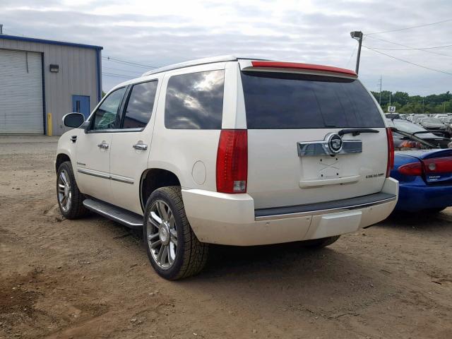 1GYFK63828R145115 - 2008 CADILLAC ESCALADE L WHITE photo 3