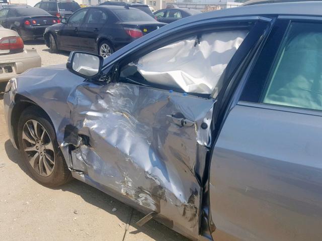 19UUB1F56GA013197 - 2016 ACURA TLX TECH SILVER photo 10