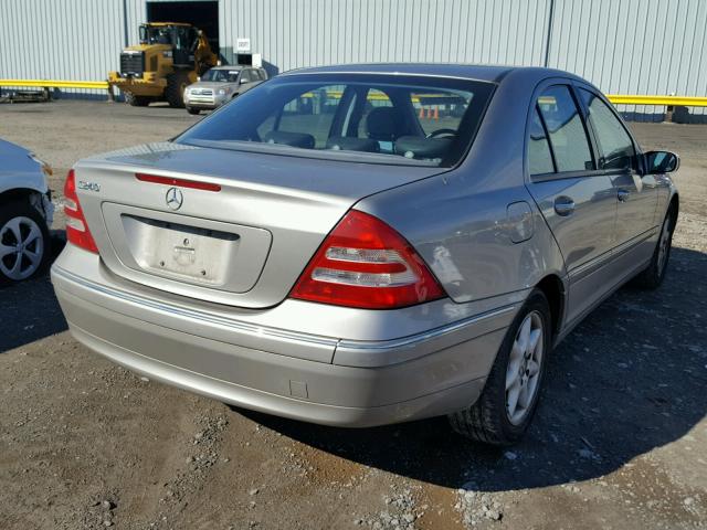 WDBRF61J74A555493 - 2004 MERCEDES-BENZ C 240 SILVER photo 4