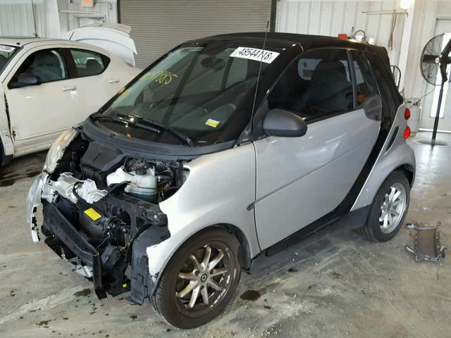 WMEEK31X88K197885 - 2008 SMART FORTWO PAS SILVER photo 2