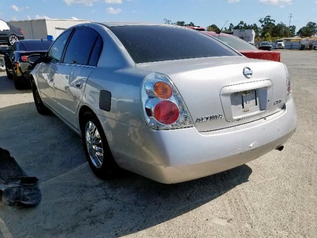 1N4AL11D93C148630 - 2003 NISSAN ALTIMA BAS SILVER photo 3