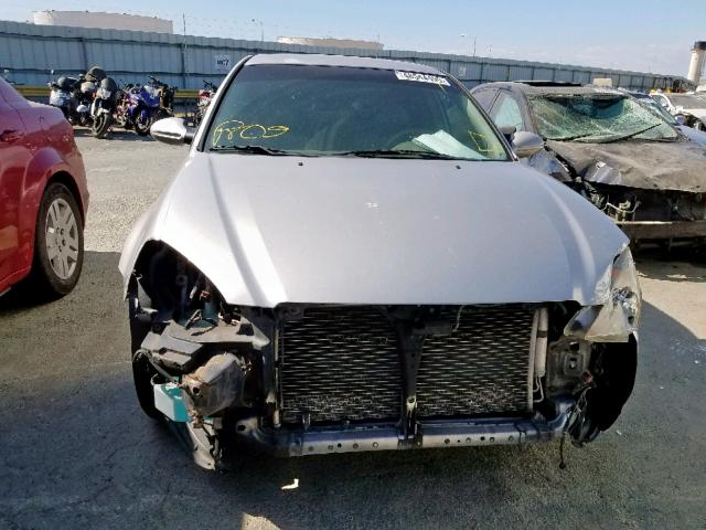 1N4AL11D93C148630 - 2003 NISSAN ALTIMA BAS SILVER photo 9