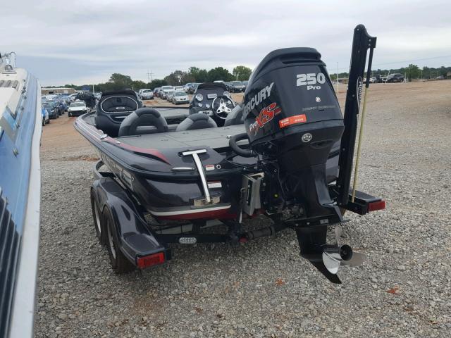 BUJ35934B414 - 2014 NITR MARINE LOT RED photo 3