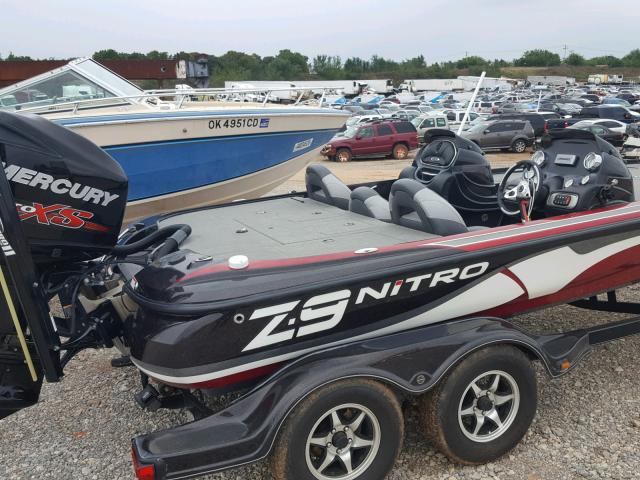 BUJ35934B414 - 2014 NITR MARINE LOT RED photo 6