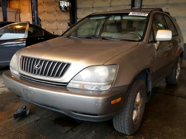 JT6HF10U6Y0107776 - 2000 LEXUS RX 300 GOLD photo 2