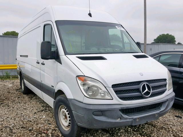 WD3PE8CB5B5608169 - 2011 MERCEDES-BENZ SPRINTER 2 WHITE photo 1