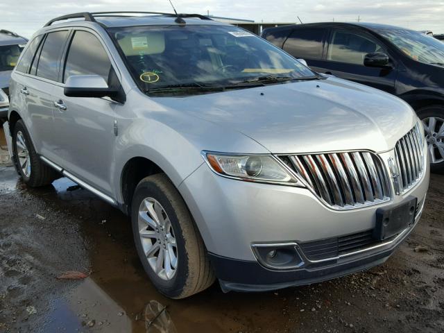 2LMDJ6JK8BBJ24679 - 2011 LINCOLN MKX SILVER photo 1