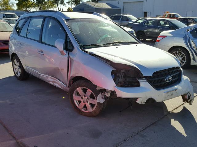 KNAFG526277084891 - 2007 KIA RONDO LX SILVER photo 1