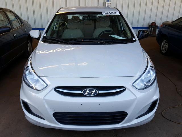 KMHCT4AE2GU108494 - 2016 HYUNDAI ACCENT SE GRAY photo 9