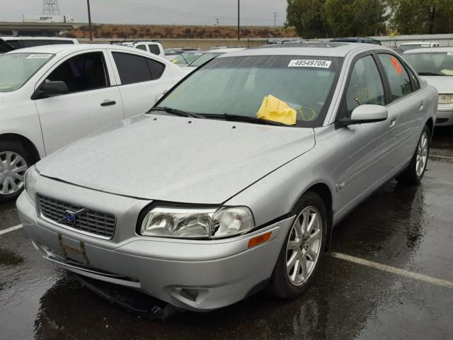 YV1TS592051399612 - 2005 VOLVO S80 2.5T SILVER photo 2