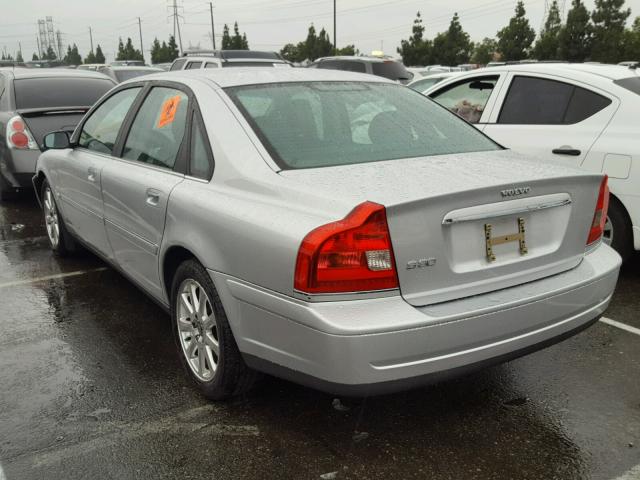 YV1TS592051399612 - 2005 VOLVO S80 2.5T SILVER photo 3