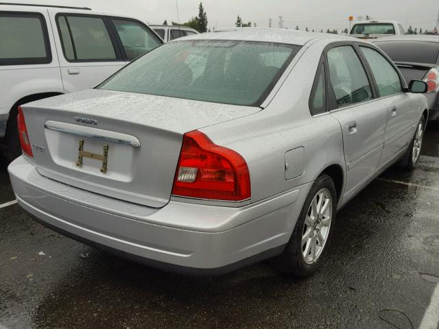 YV1TS592051399612 - 2005 VOLVO S80 2.5T SILVER photo 4