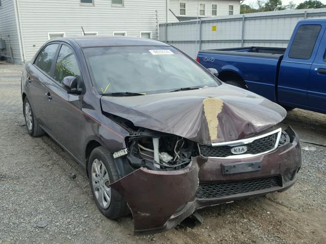 KNAFU4A2XB5389108 - 2011 KIA FORTE EX MAROON photo 1