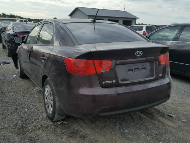 KNAFU4A2XB5389108 - 2011 KIA FORTE EX MAROON photo 3