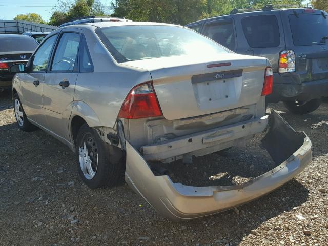 1FAFP34N16W117675 - 2006 FORD FOCUS ZX4 TAN photo 3