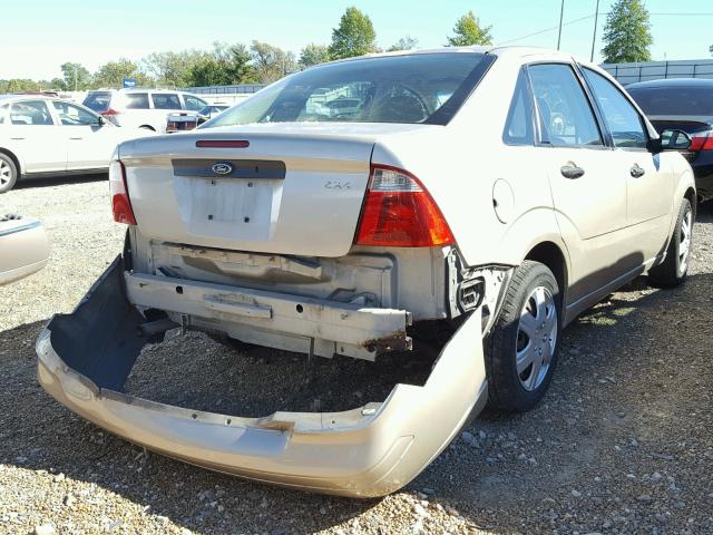 1FAFP34N16W117675 - 2006 FORD FOCUS ZX4 TAN photo 4