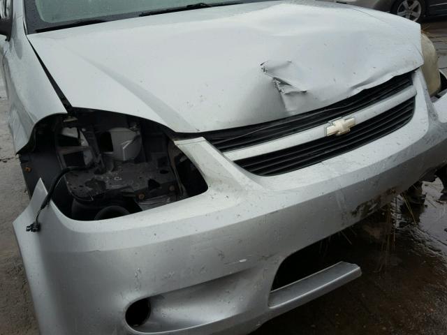 1G1AT58HX97175713 - 2009 CHEVROLET COBALT LT SILVER photo 9